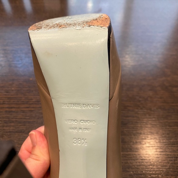 Rare! Ruthie Davis Bolted Heel Peep Toe Pumps - Picture 6 of 6